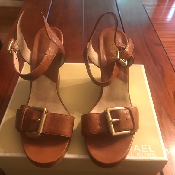 Michael Kors wedges; size 7. Good condition - Picture 2 of 3